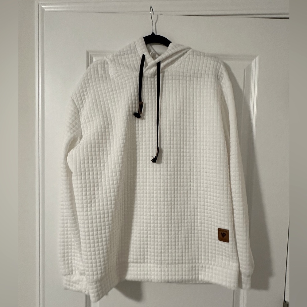 XL men’s quilted white hoodie